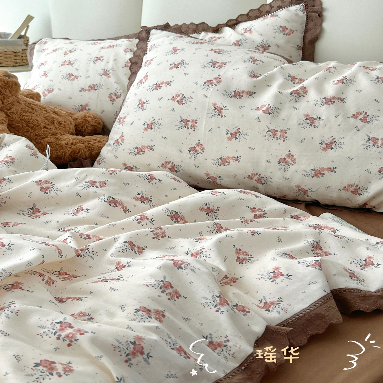 91家纺网 家纺一手货源 找家纺 （总）荣轩2025新款全棉双层纱镂空花边工艺款四件套（铺床版）