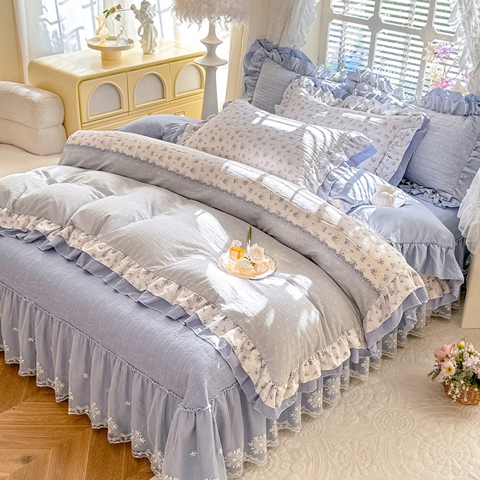 91家纺网 家纺一手货源 找家纺 梦纤绒 2025秋冬新款ins风小清新AB版法式云朵绒木棉皱皱纱床盖款四件套 兰黛