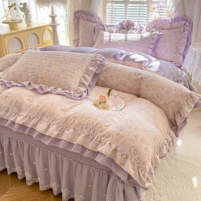 91家纺网 家纺一手货源 找家纺 梦纤绒 2025秋冬新款ins风小清新AB版法式云朵绒木棉皱皱纱床盖款四件套 紫韵