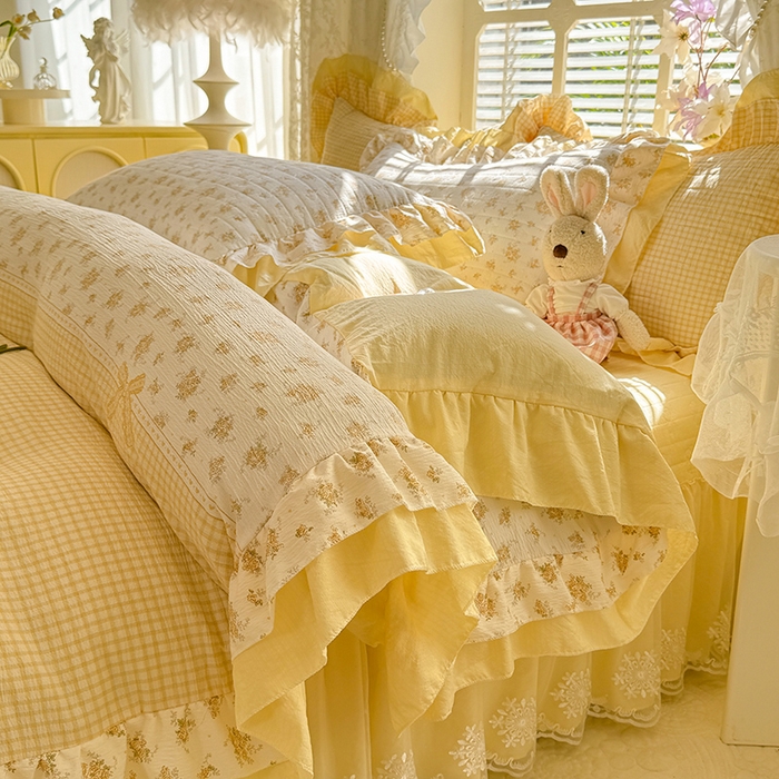 91家纺网 家纺一手货源 找家纺 梦纤绒 2025秋冬新款ins风小清新AB版法式云朵绒木棉皱皱纱床盖款四件套 奶酪芝士