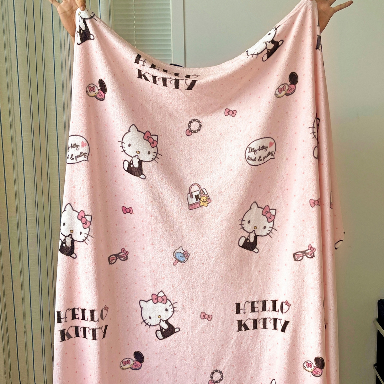 91家纺网 家纺一手货源 找家纺 （总）耀悦家纺 2025秋冬新款正版授权三丽鸥高克重卡通牛奶绒毛毯多功能毯子盖毯