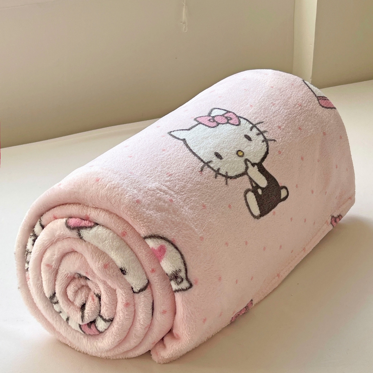 91家纺网 家纺一手货源 找家纺 （总）耀悦家纺 2025秋冬新款正版授权三丽鸥高克重卡通牛奶绒毛毯多功能毯子盖毯