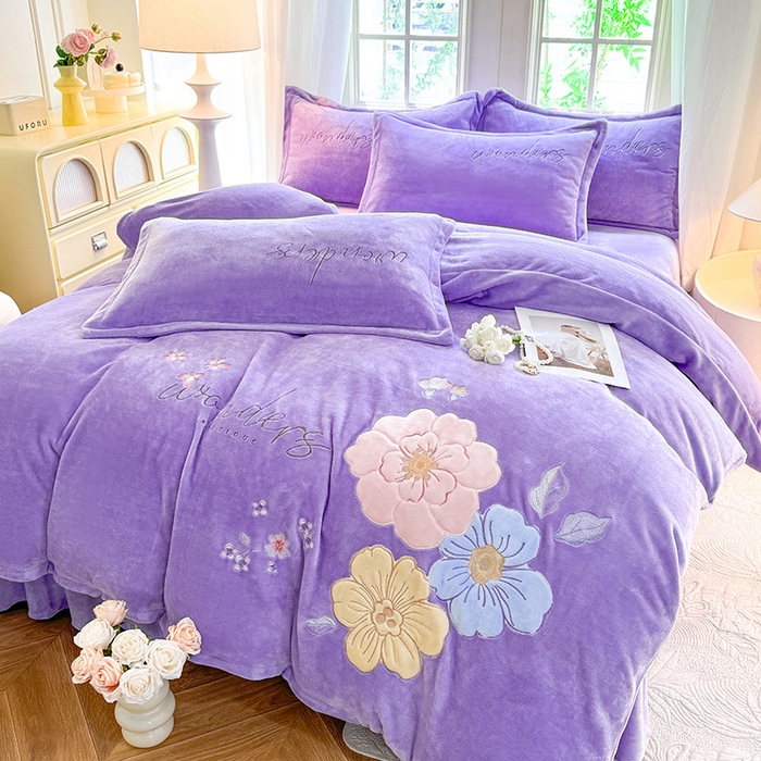 91家纺网 家纺一手货源 找家纺 梦纤绒 2025秋冬新款8斤220g全消光牛奶绒系列四件套-梦境 梦境--梦幻紫