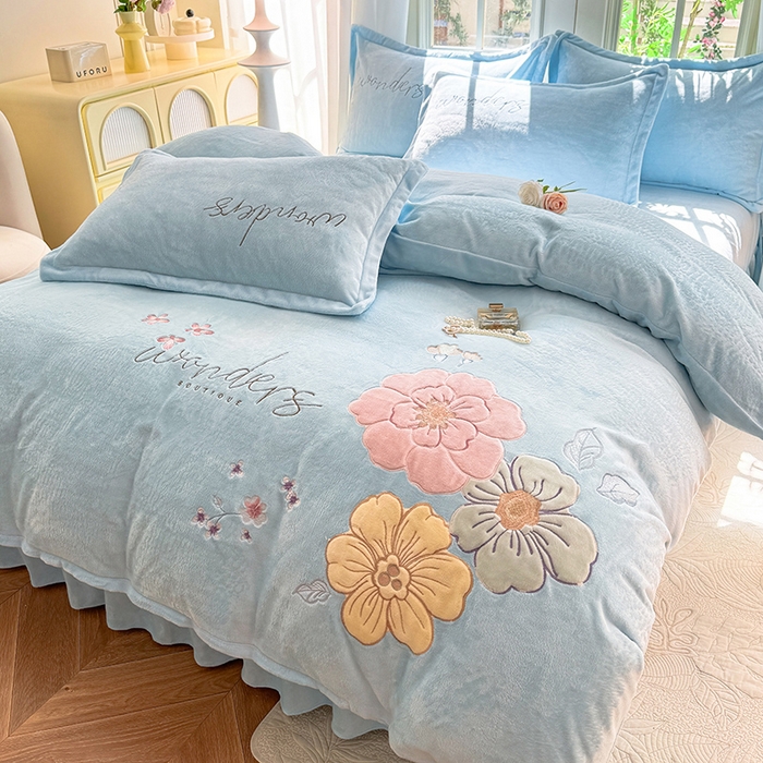 91家纺网 家纺一手货源 找家纺 梦纤绒 2025秋冬新款8斤220g全消光牛奶绒系列四件套-梦境 梦境--婴儿蓝