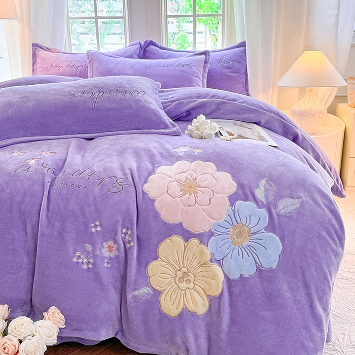 91家纺网 家纺一手货源 找家纺 梦纤绒 2025秋冬新款8斤220g全消光牛奶绒系列四件套-梦境 梦境--梦幻紫