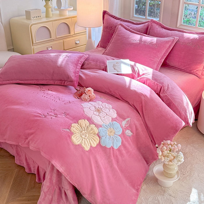 91家纺网 家纺一手货源 找家纺 梦纤绒 2025秋冬新款8斤220g全消光牛奶绒系列四件套-梦境 梦境--豆沙红