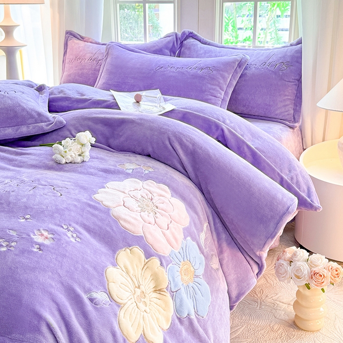 91家纺网 家纺一手货源 找家纺 梦纤绒 2025秋冬新款8斤220g全消光牛奶绒系列四件套-梦境 梦境--梦幻紫