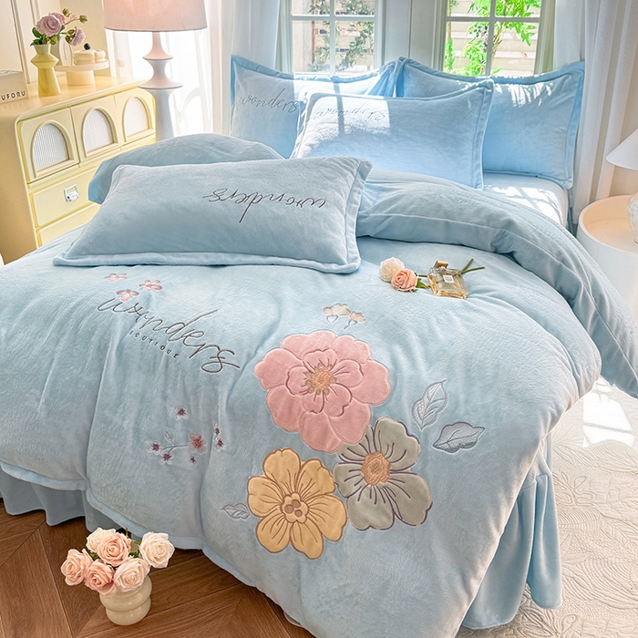 91家纺网 家纺一手货源 找家纺 梦纤绒 2025秋冬新款8斤220g全消光牛奶绒系列四件套-梦境 梦境--婴儿蓝