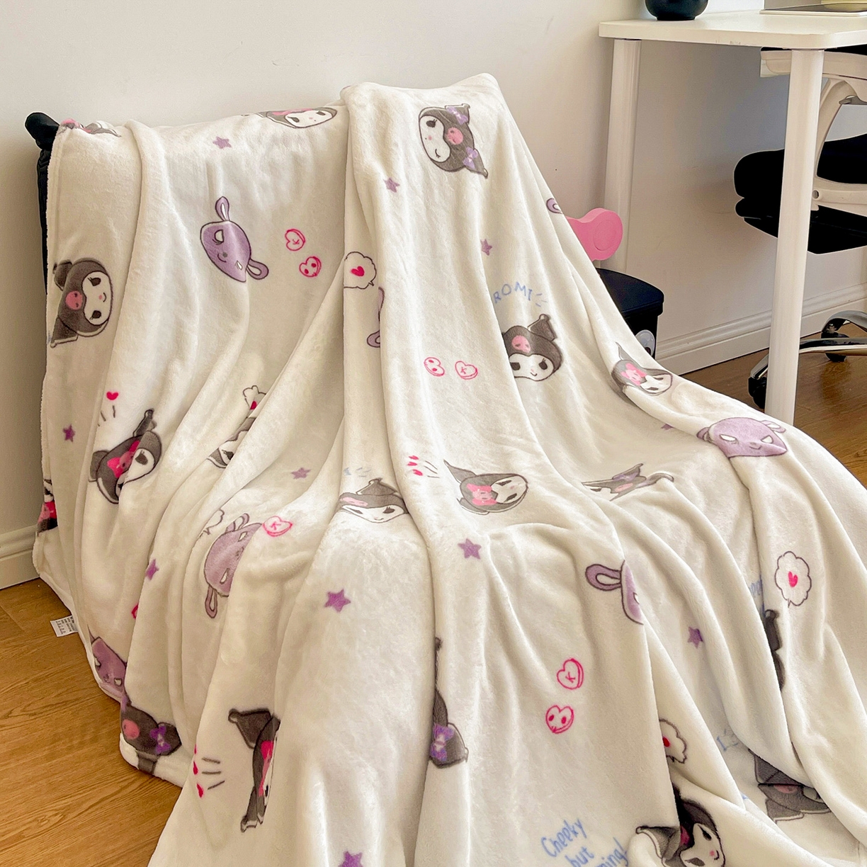 91家纺网 家纺一手货源 找家纺 （总）耀悦家纺 2025秋冬新款正版授权三丽鸥高克重卡通牛奶绒毛毯多功能毯子盖毯