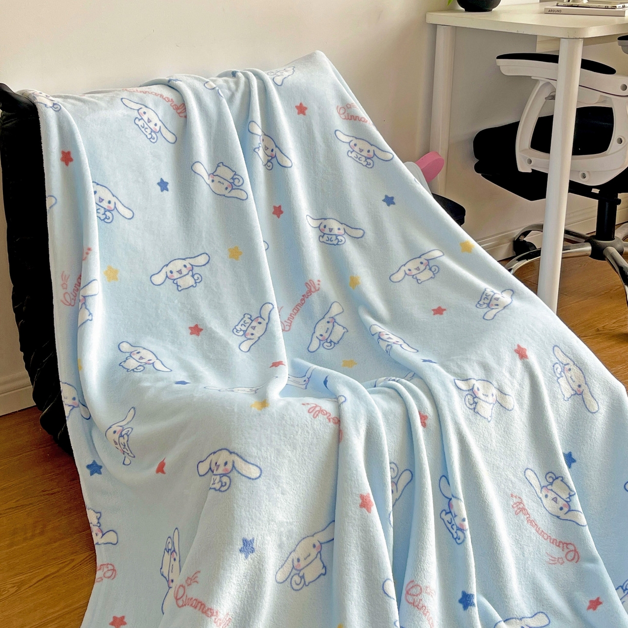 91家纺网 家纺一手货源 找家纺 （总）耀悦家纺 2025秋冬新款正版授权三丽鸥高克重卡通牛奶绒毛毯多功能毯子盖毯