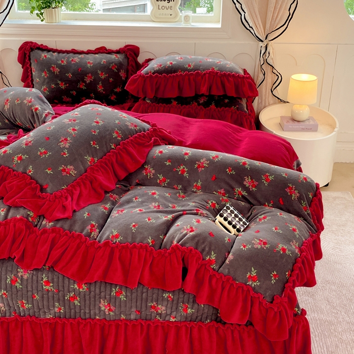 91家纺网 家纺一手货源 找家纺 （总）大麦家纺 2025新款高克重牛奶绒花边床盖四件套