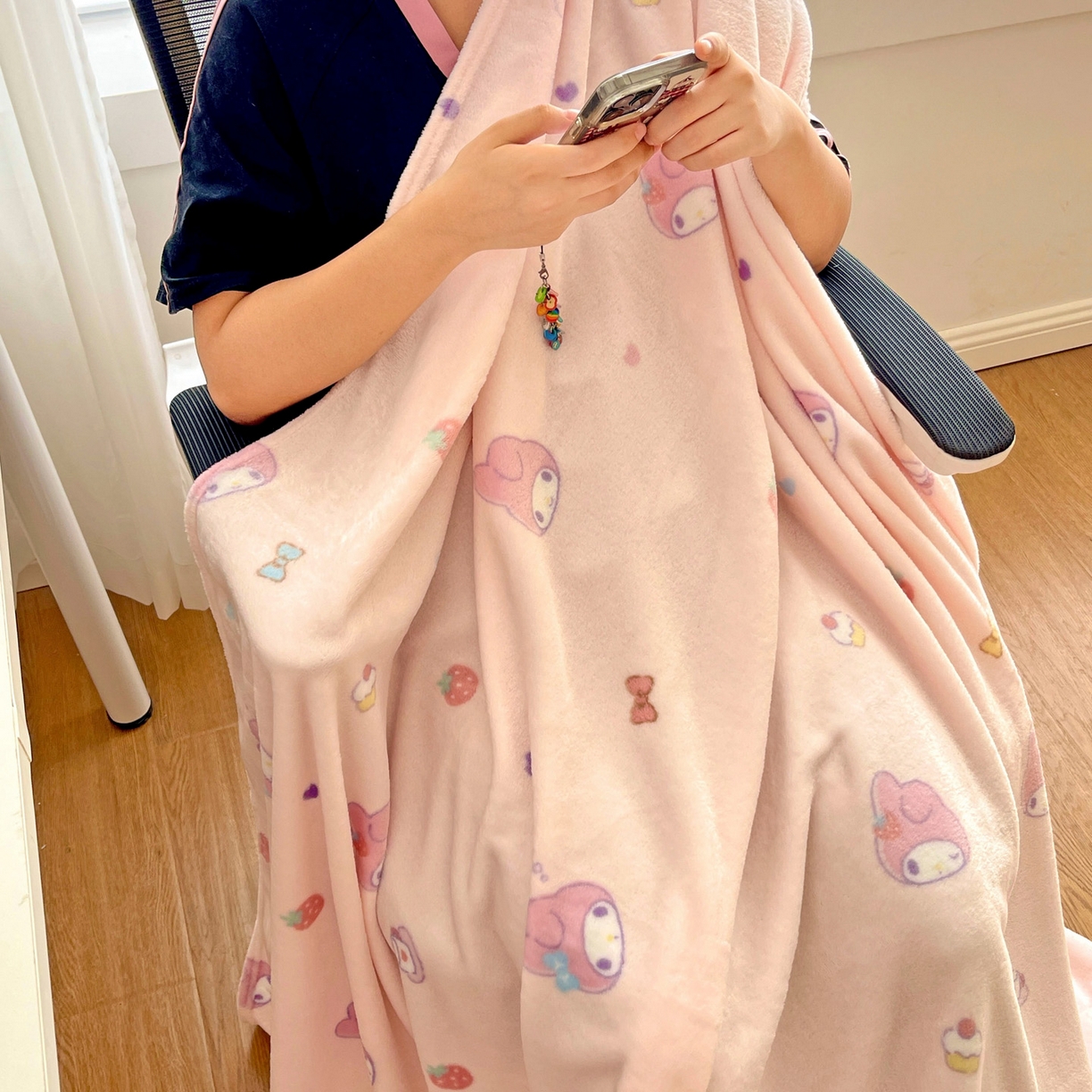 91家纺网 家纺一手货源 找家纺 耀悦家纺 2025秋冬新款正版授权三丽鸥高克重卡通牛奶绒毛毯多功能毯子盖毯 可可美乐蒂