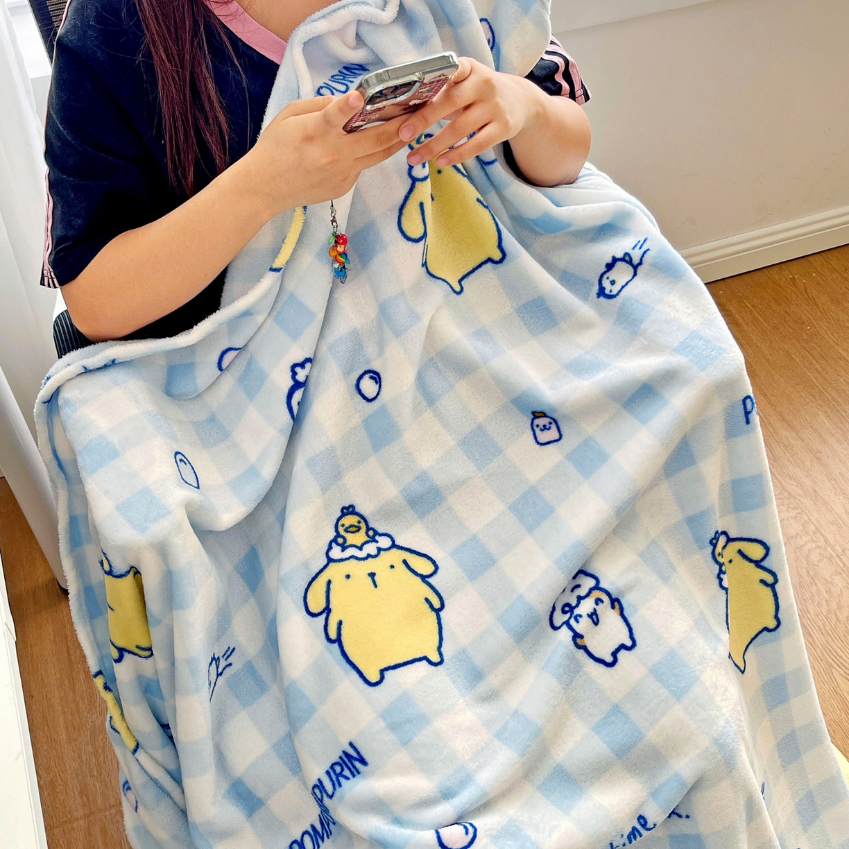 91家纺网 家纺一手货源 找家纺 耀悦家纺 2025秋冬新款正版授权三丽鸥高克重卡通牛奶绒毛毯多功能毯子盖毯 蓝格布丁狗