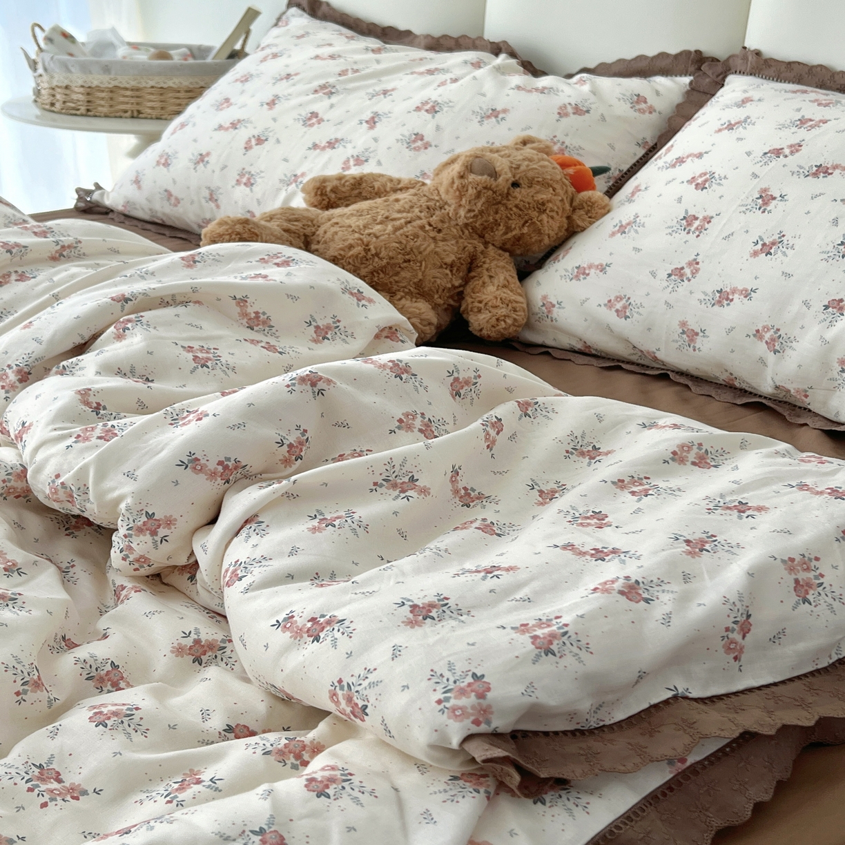 荣轩2025新款全棉双层纱镂空花边工艺款四件套（铺床版）瑶华