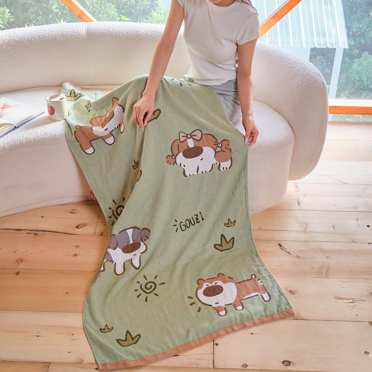 91家纺网 家纺一手货源 找家纺 沐瑟家纺 2025新款卡通A类全棉四层纱布浴巾加大毛巾-第一组 绿地狗 80*160cm