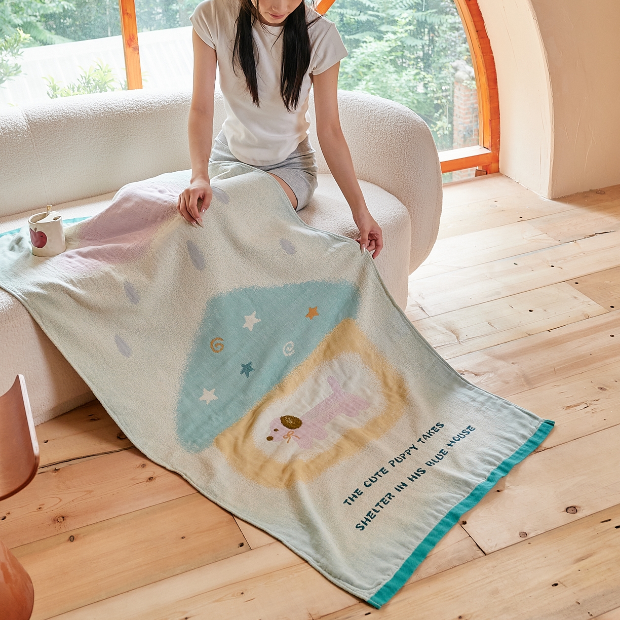 91家纺网 家纺一手货源 找家纺 沐瑟家纺 2025新款卡通A类全棉四层纱布浴巾加大毛巾-第一组 蓝色小屋 80*160cm