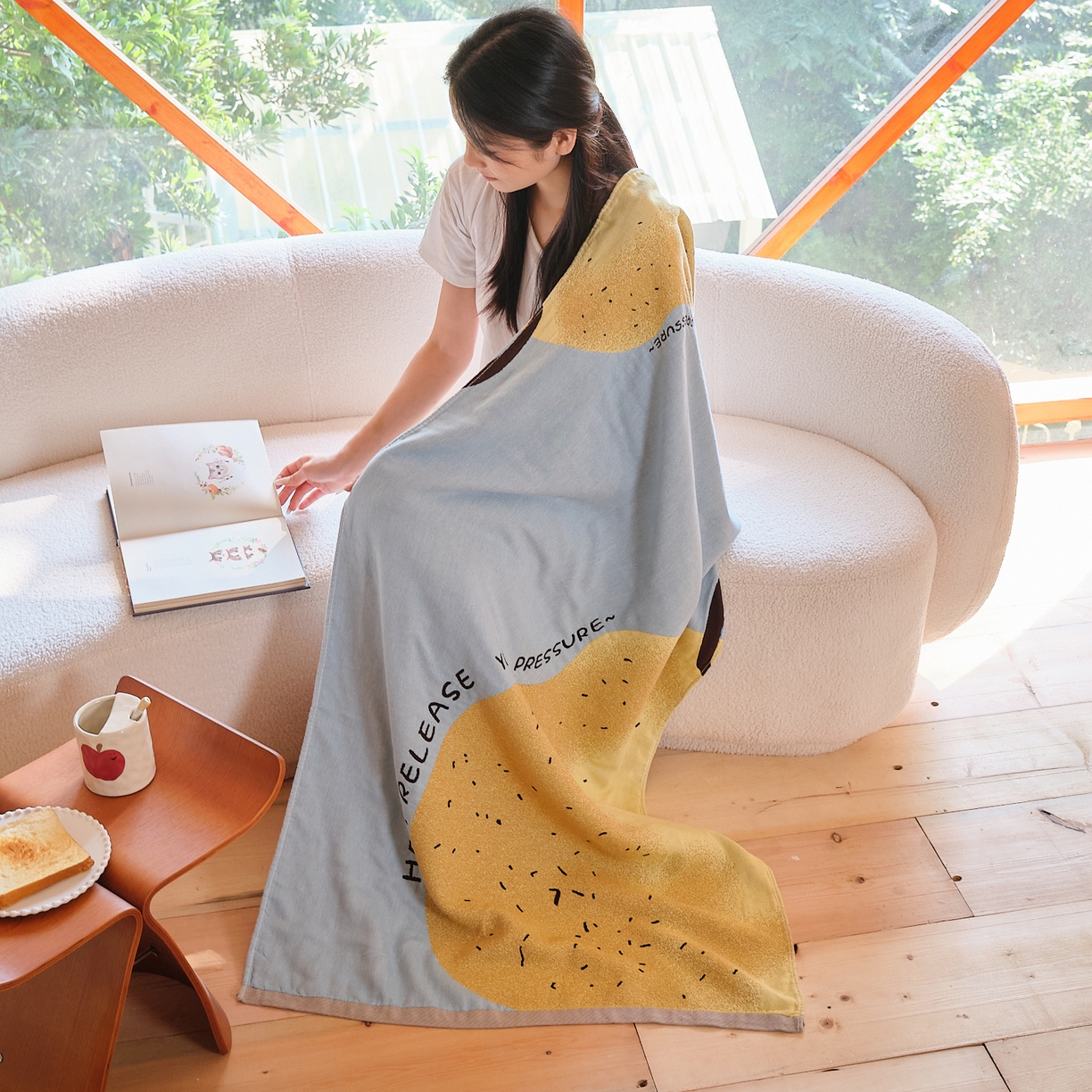 91家纺网 家纺一手货源 找家纺 沐瑟家纺 2025新款卡通A类全棉四层纱布浴巾加大毛巾-第一组 顺顺梨梨 80*160cm