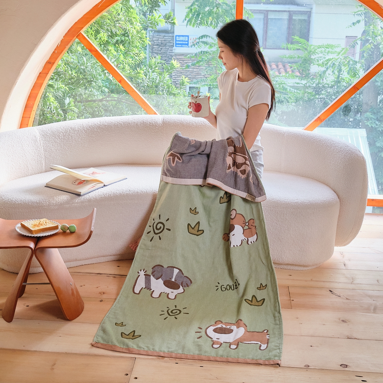 91家纺网 家纺一手货源 找家纺 沐瑟家纺 2025新款卡通A类全棉四层纱布浴巾加大毛巾-第一组 绿地狗 80*160cm