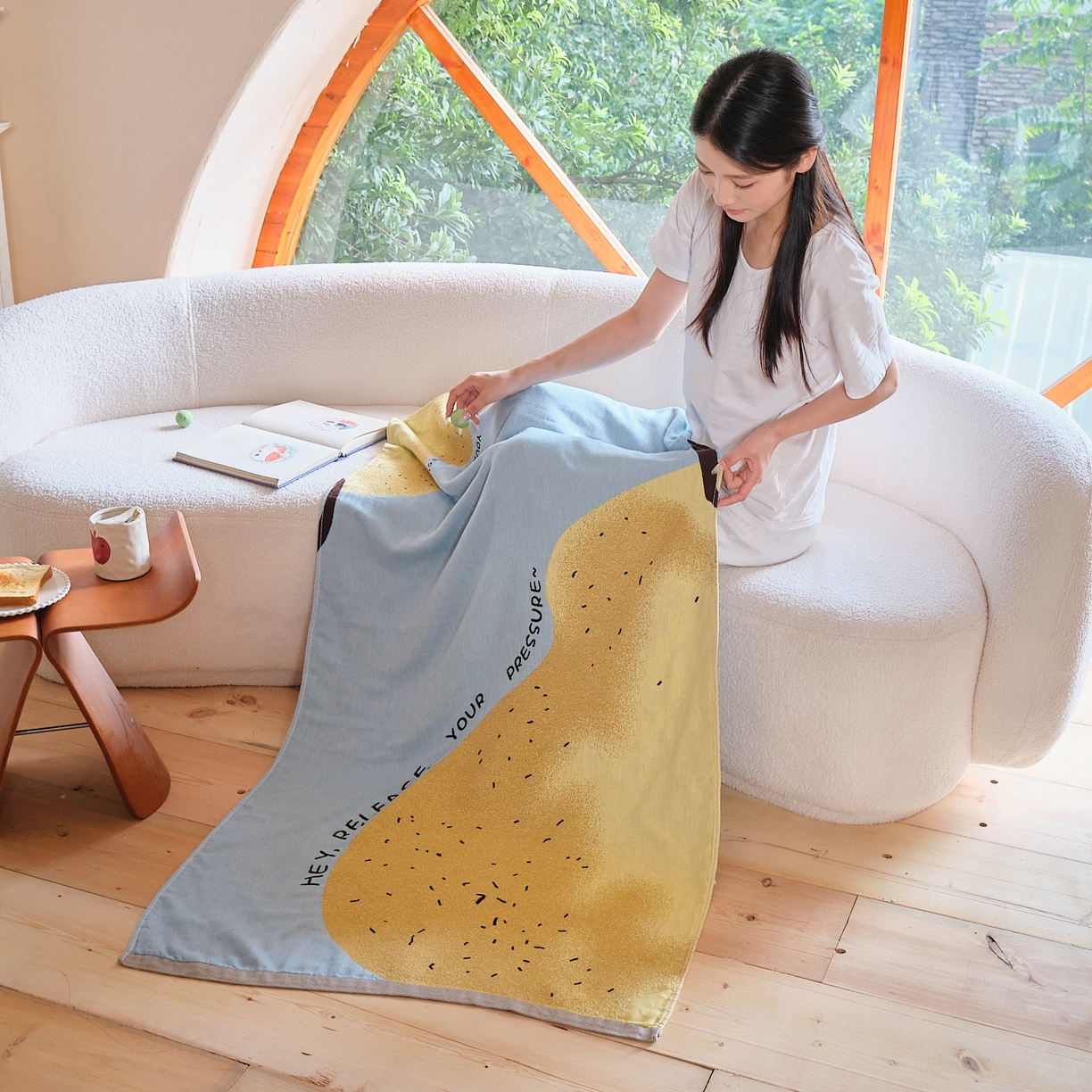 91家纺网 家纺一手货源 找家纺 沐瑟家纺 2025新款卡通A类全棉四层纱布浴巾加大毛巾-第一组 顺顺梨梨 80*160cm