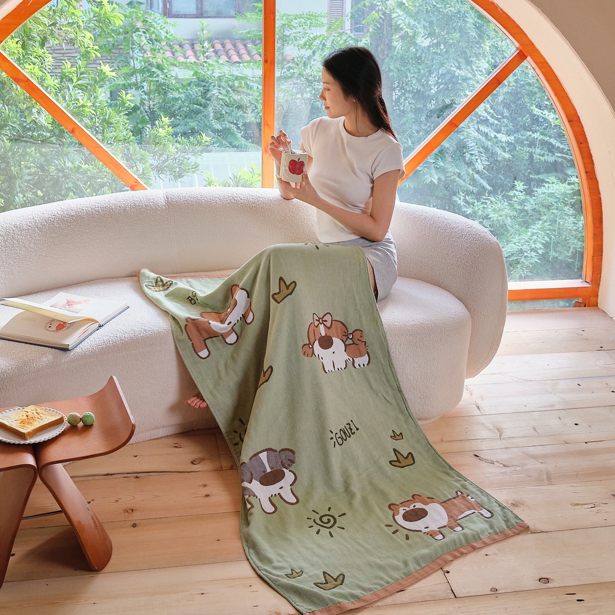 91家纺网 家纺一手货源 找家纺 沐瑟家纺 2025新款卡通A类全棉四层纱布浴巾加大毛巾-第一组 绿地狗 80*160cm