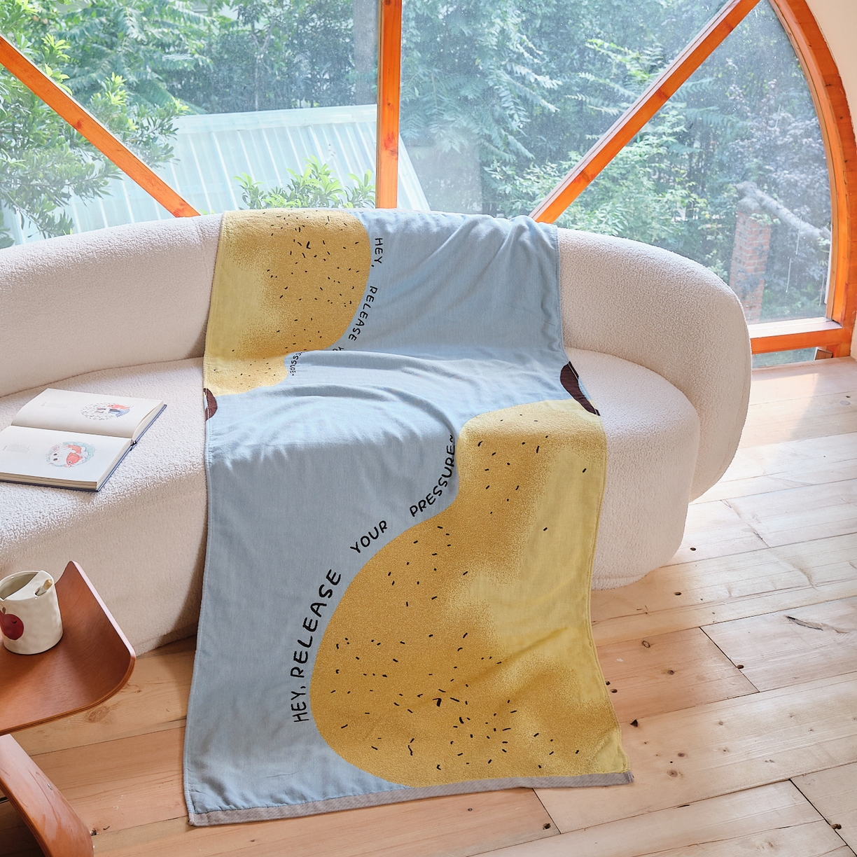 91家纺网 家纺一手货源 找家纺 沐瑟家纺 2025新款卡通A类全棉四层纱布浴巾加大毛巾-第一组 顺顺梨梨 80*160cm