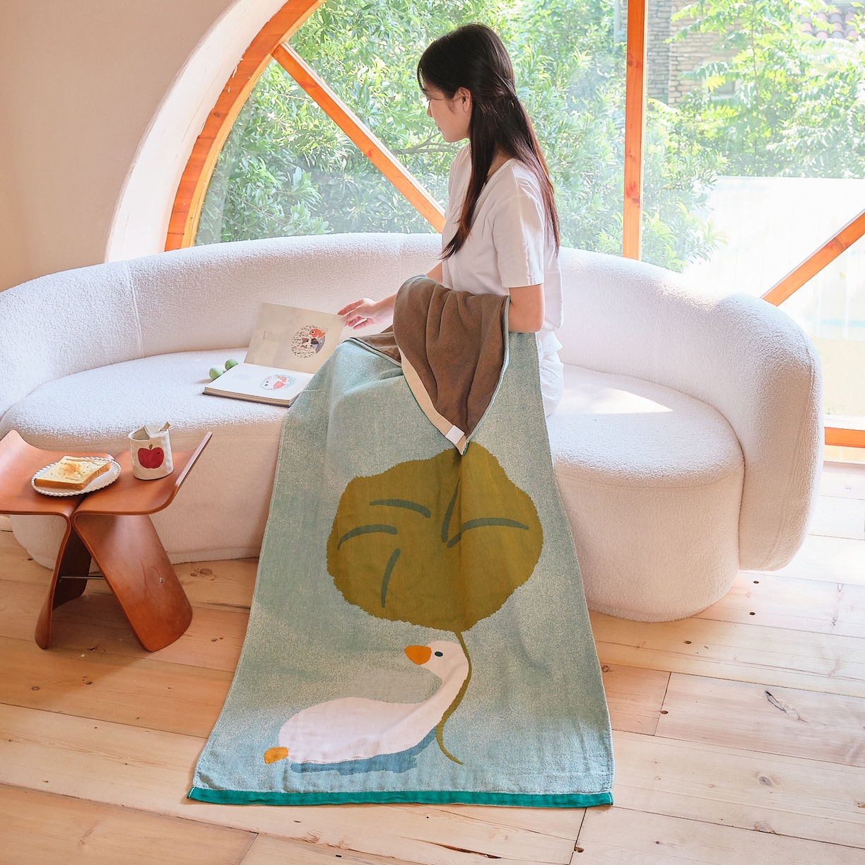 91家纺网 家纺一手货源 找家纺 沐瑟家纺 2025新款卡通A类全棉四层纱布浴巾加大毛巾-第一组 荷叶鸭 80*160cm