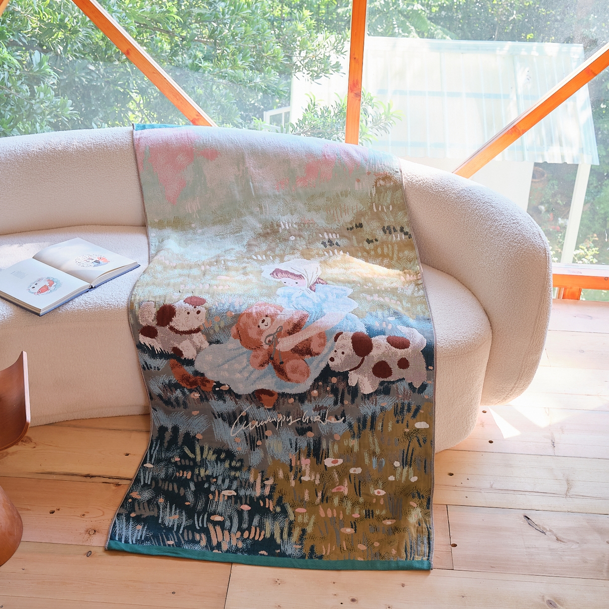 91家纺网 家纺一手货源 找家纺 沐瑟家纺 2025新款卡通A类全棉四层纱布浴巾加大毛巾-第一组 花丛女孩 80*160cm