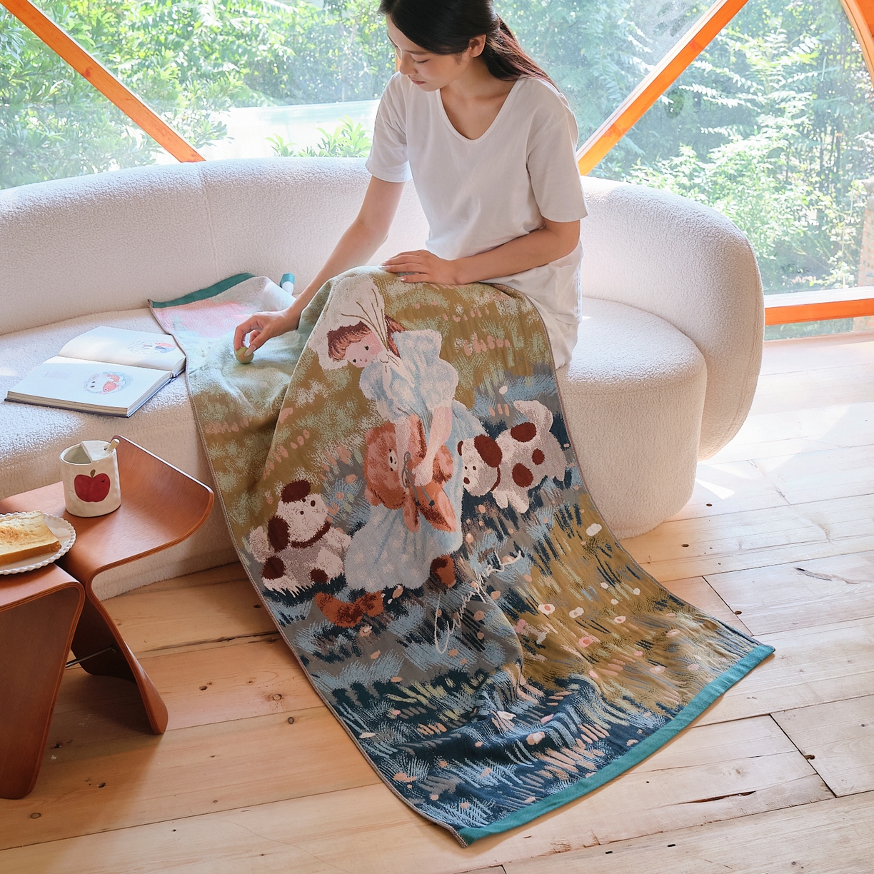 91家纺网 家纺一手货源 找家纺 沐瑟家纺 2025新款卡通A类全棉四层纱布浴巾加大毛巾-第一组 花丛女孩 80*160cm