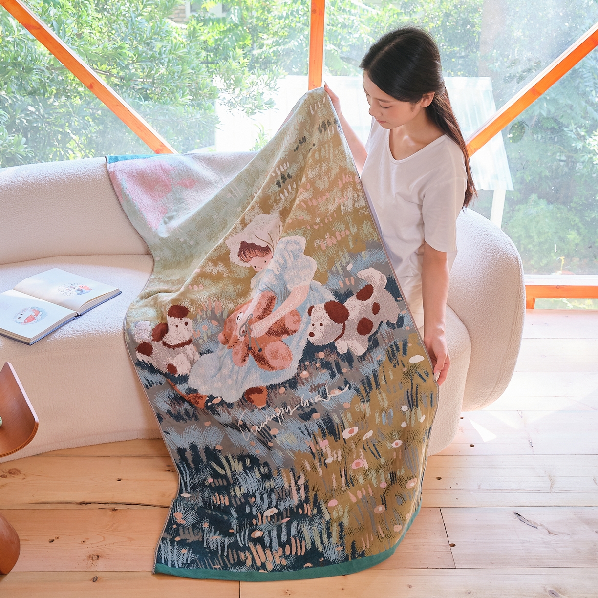 91家纺网 家纺一手货源 找家纺 沐瑟家纺 2025新款卡通A类全棉四层纱布浴巾加大毛巾-第一组 花丛女孩 80*160cm