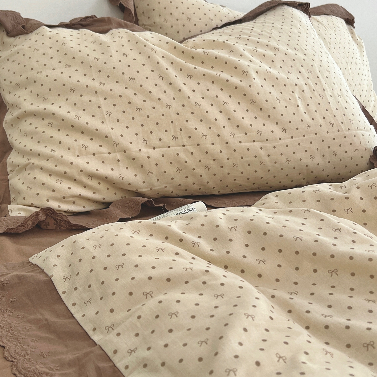 91家纺网 家纺一手货源 找家纺 （总）荣轩 2025新款全棉纯棉双层纱法式大花边工艺款四件套（铺床版）