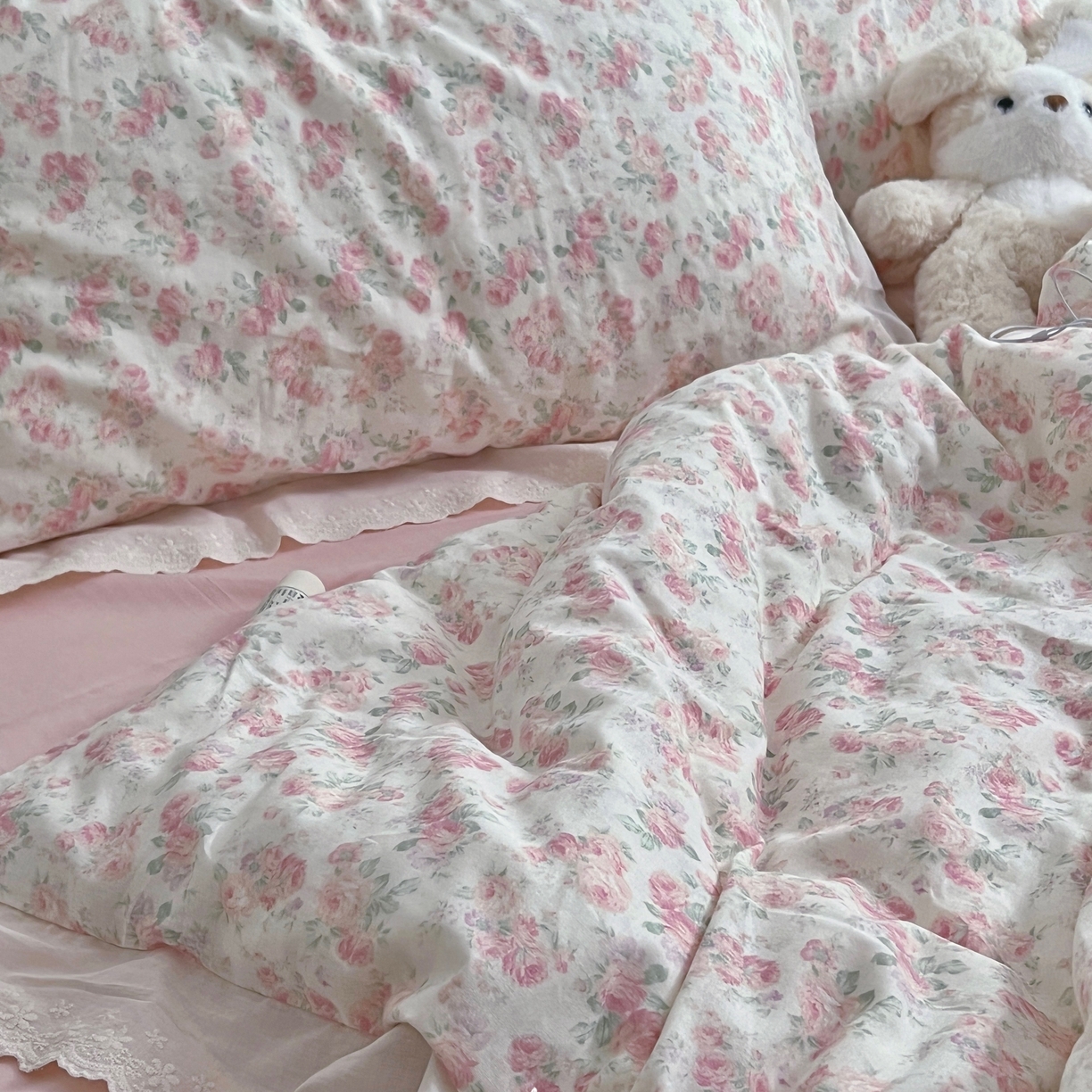 91家纺网 家纺一手货源 找家纺 （总）荣轩 2025新款全棉纯棉双层纱法式大花边工艺款四件套（铺床版）