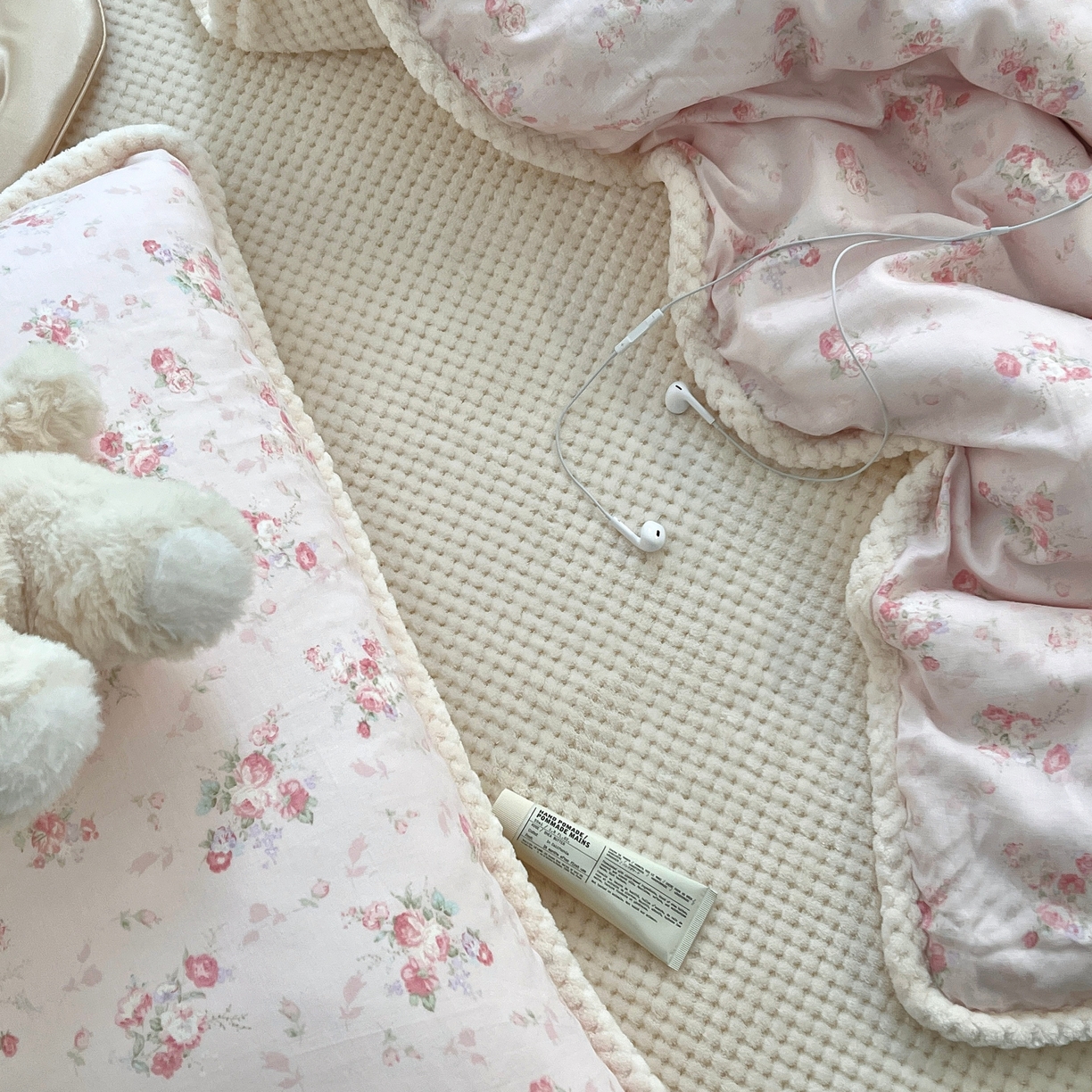 91家纺网 家纺一手货源 找家纺 （总）荣轩 2025秋冬必备新品棉加绒华夫格提花绒工艺款四件套（铺床版）