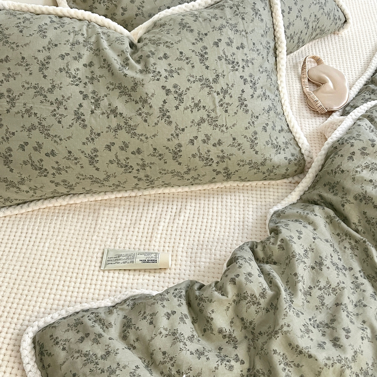 荣轩 2025秋冬必备新品棉加绒华夫格提花绒工艺款四件套（铺床版） 墨染