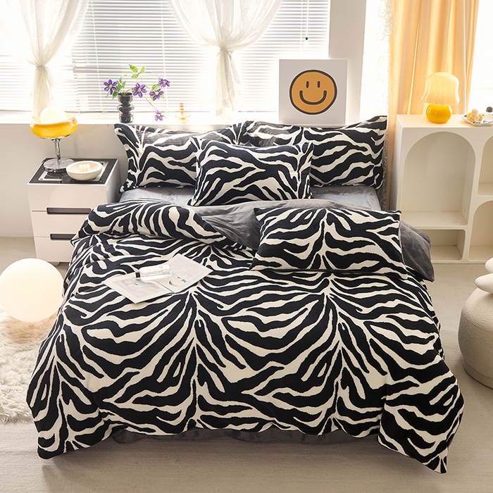 仟网汇 2025新款直播热款跑量牛奶绒印花款四件套 斑马纹