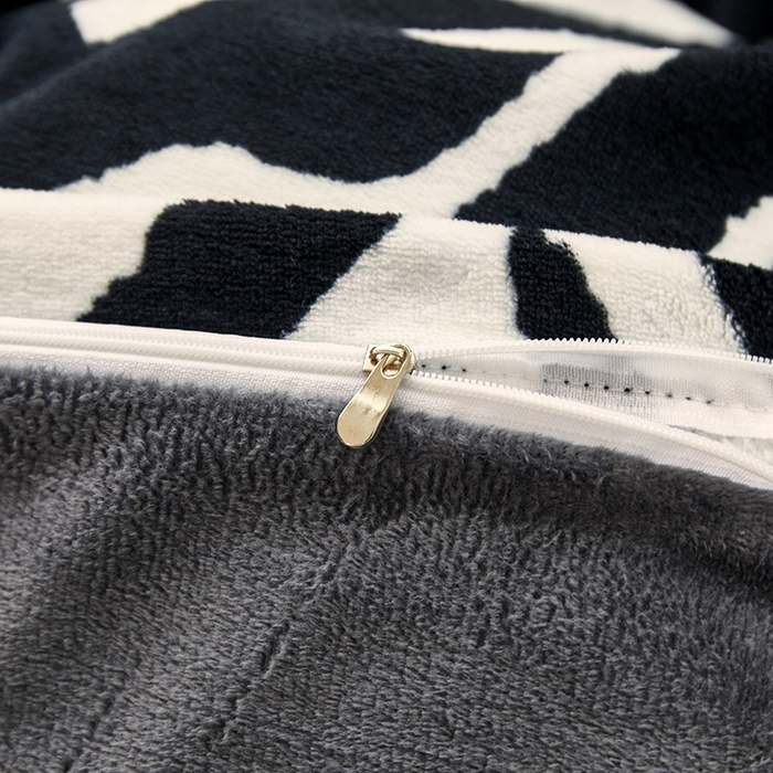 91家纺网 家纺一手货源 找家纺 仟网汇 2025新款直播热款跑量牛奶绒印花款四件套 斑马纹