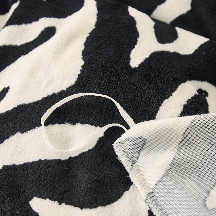 91家纺网 家纺一手货源 找家纺 仟网汇 2025新款直播热款跑量牛奶绒印花款四件套 斑马纹