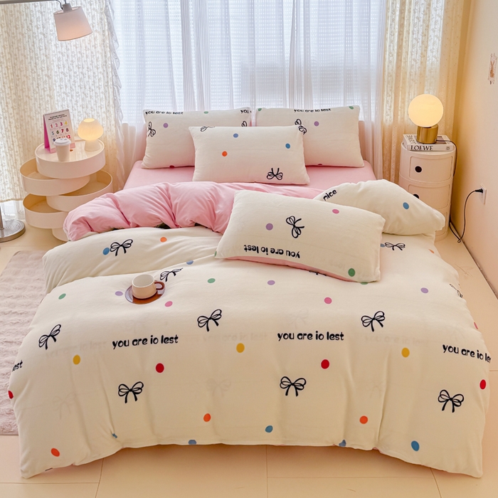 仟网汇 2025新款直播热款跑量牛奶绒印花款四件套 蝴蝶结