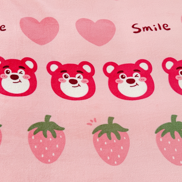 91家纺网 家纺一手货源 找家纺 仟网汇 2025新款直播热款跑量牛奶绒印花款四件套 莓果熊