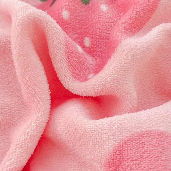 91家纺网 家纺一手货源 找家纺 仟网汇 2025新款直播热款跑量牛奶绒印花款四件套 莓果熊