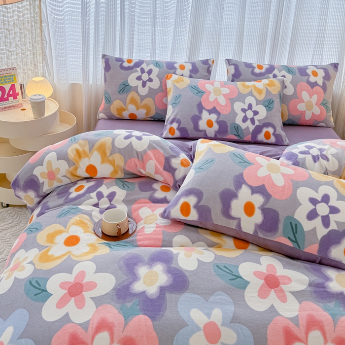 91家纺网 家纺一手货源 找家纺 仟网汇 2025新款直播热款跑量牛奶绒印花款四件套 太阳花