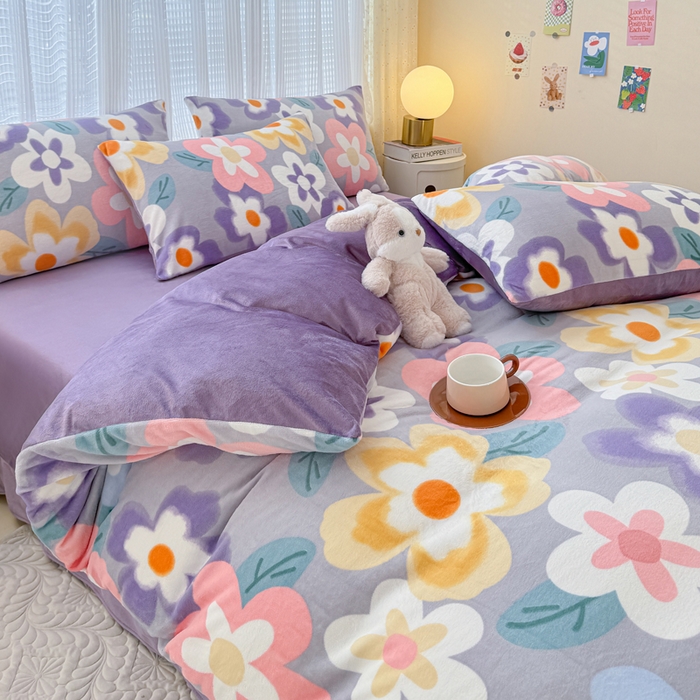 91家纺网 家纺一手货源 找家纺 仟网汇 2025新款直播热款跑量牛奶绒印花款四件套 太阳花