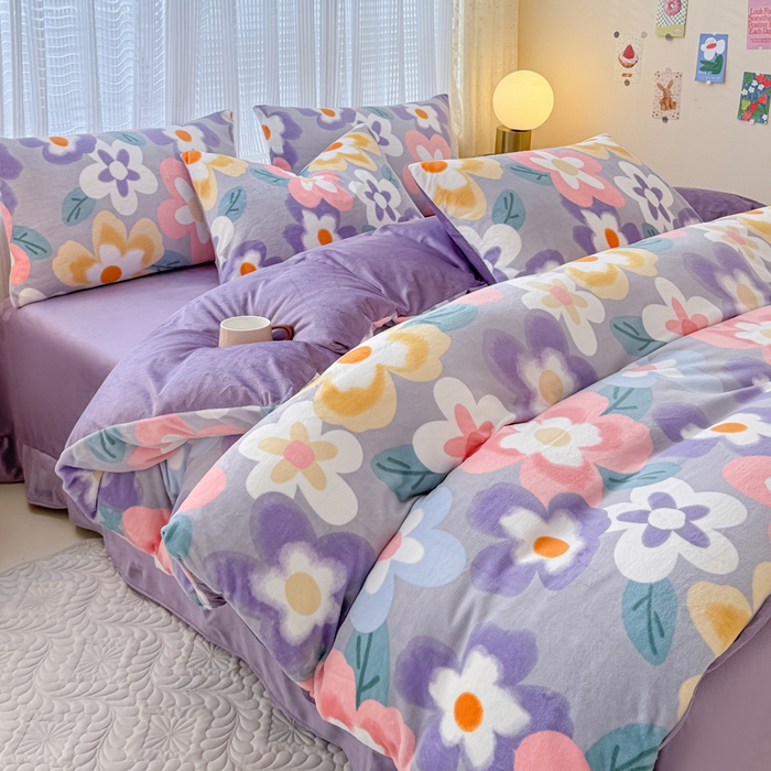 91家纺网 家纺一手货源 找家纺 仟网汇 2025新款直播热款跑量牛奶绒印花款四件套 太阳花