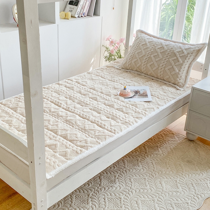 91家纺网 家纺一手货源 找家纺 凌云家纺 2025新款牛奶绒塔芙蓉学生宿舍单人冬天加绒加厚床垫软垫 米杏