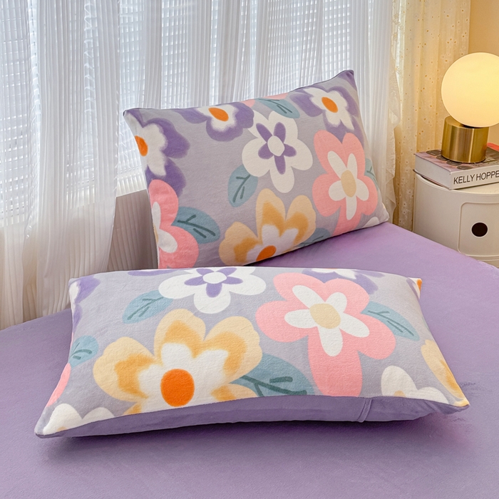 91家纺网 家纺一手货源 找家纺 仟网汇 2025新款直播热款跑量牛奶绒印花款四件套 太阳花