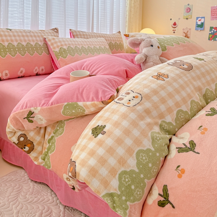 91家纺网 家纺一手货源 找家纺 仟网汇 2025新款直播热款跑量牛奶绒印花款四件套 小游园