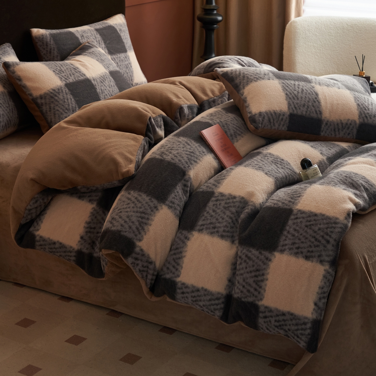 91家纺网 家纺一手货源 找家纺 晨曦家纺 2025新款加厚加绒羊驼绒四件套牛奶绒四件套 雅致