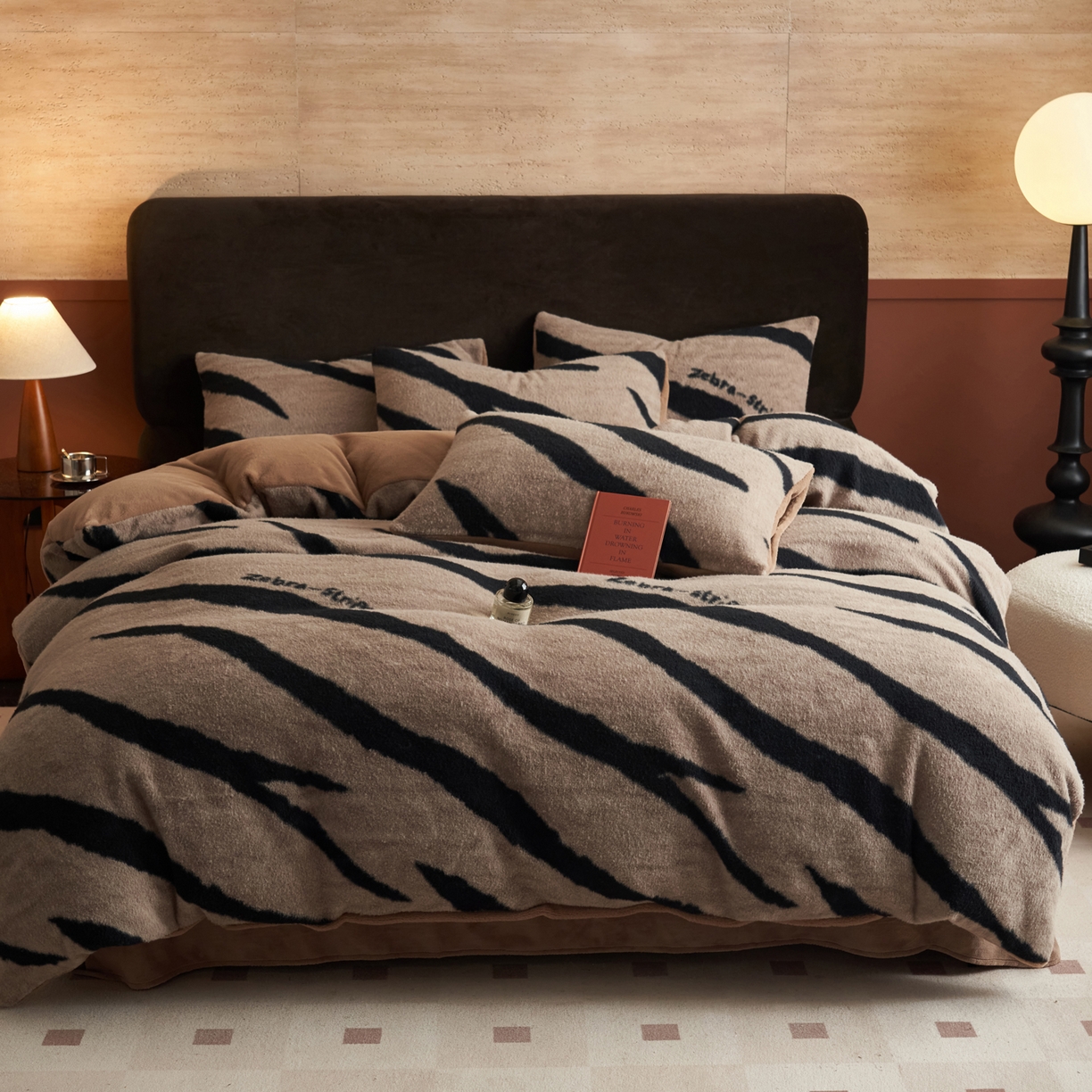 91家纺网 家纺一手货源 找家纺 晨曦家纺 2025新款加厚加绒羊驼绒四件套牛奶绒四件套 岁月流金-咖