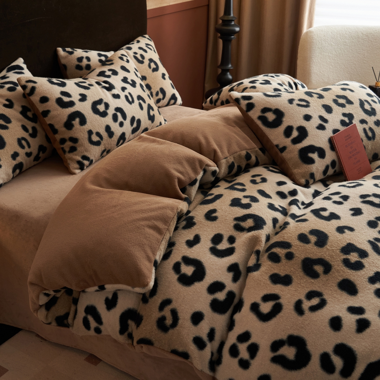 91家纺网 家纺一手货源 找家纺 晨曦家纺 2025新款加厚加绒羊驼绒四件套牛奶绒四件套 豹纹咖