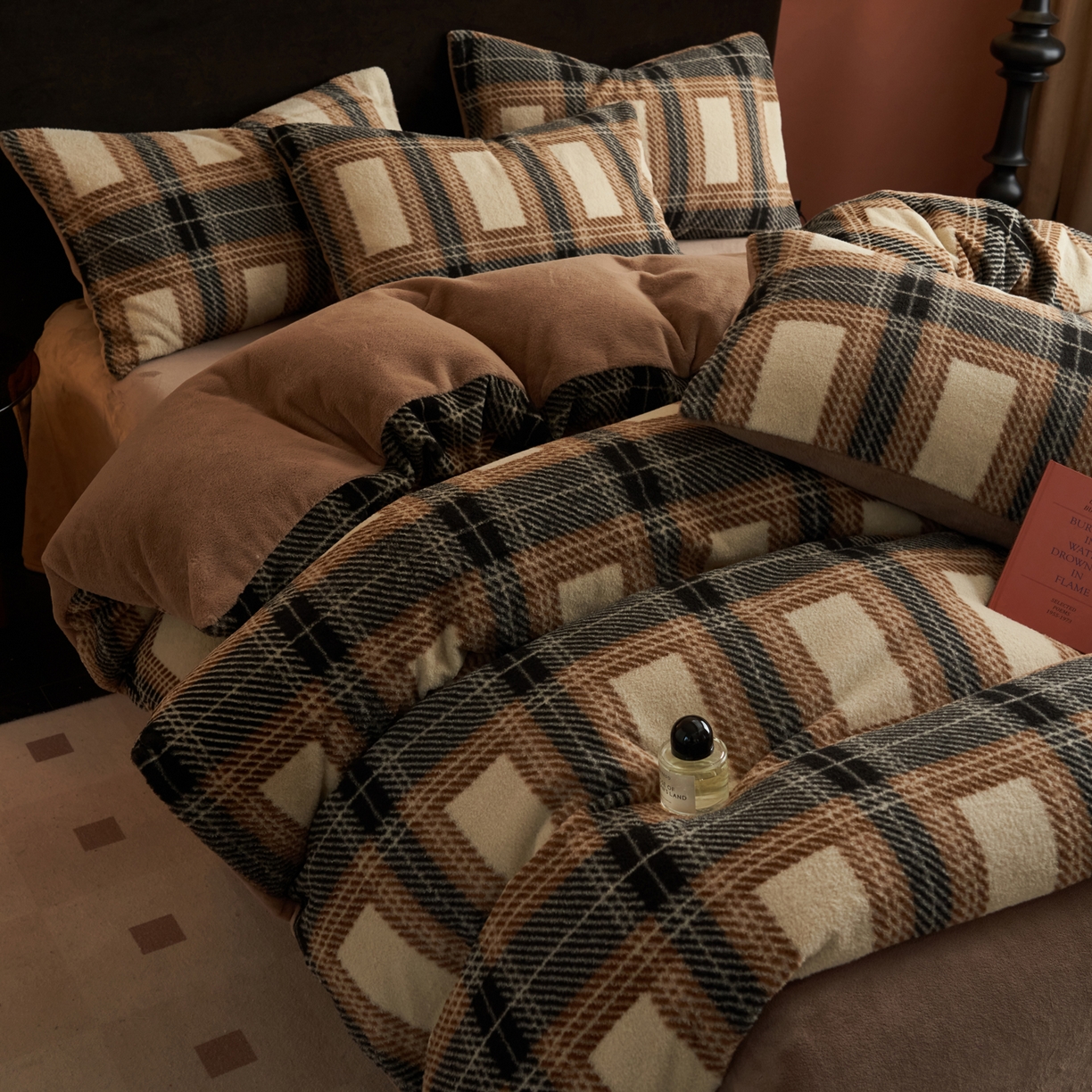 91家纺网 家纺一手货源 找家纺 晨曦家纺 2025新款加厚加绒羊驼绒四件套牛奶绒四件套 可可西里