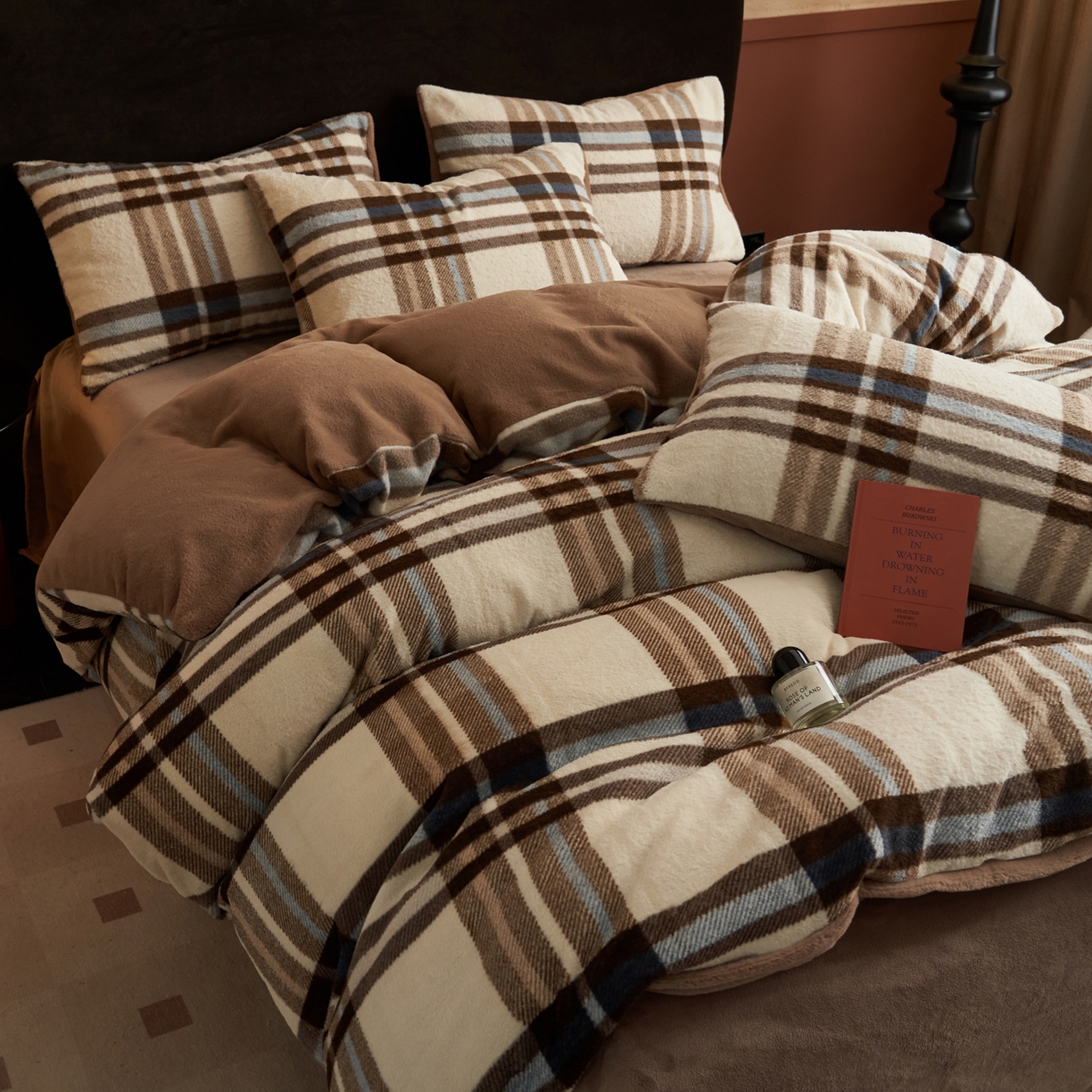 91家纺网 家纺一手货源 找家纺 晨曦家纺 2025新款加厚加绒羊驼绒四件套牛奶绒四件套 素影格